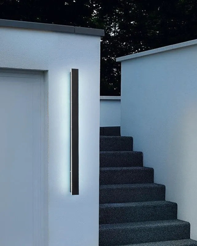 Applique Lineare da Esterno a LED Impermeabile con Illuminazione Laterale