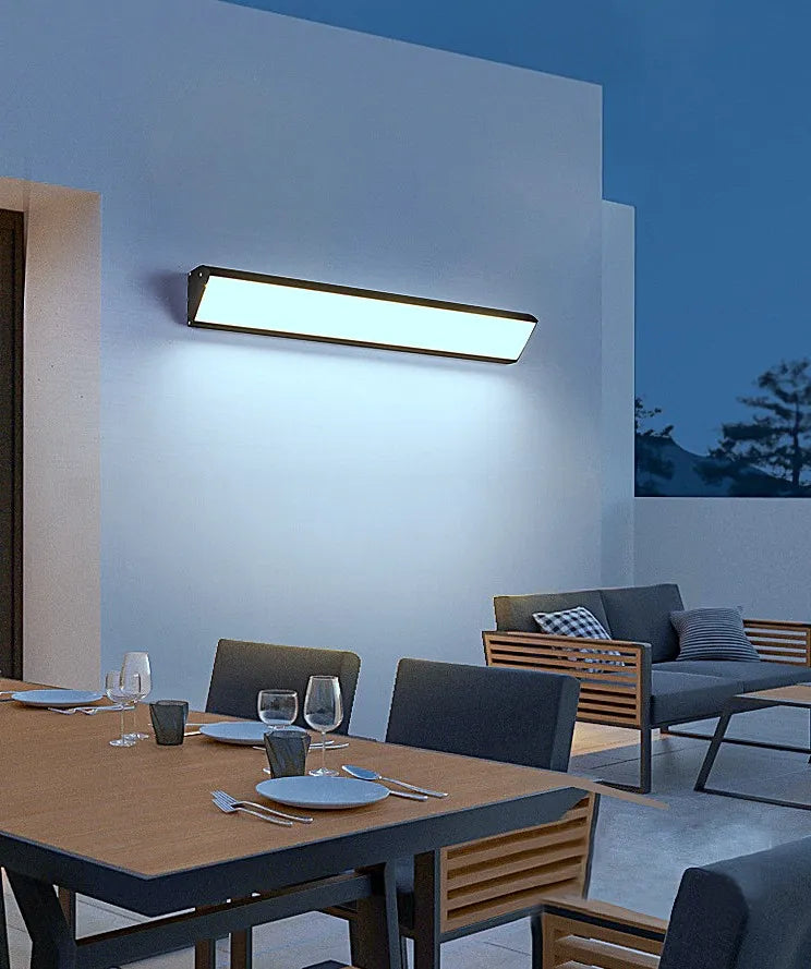 Applique da Esterno LED Lunghe in Nero Design Semplice