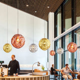 Luce colorata ondulata di vetro sferico luce a sospensione - clowasit.com