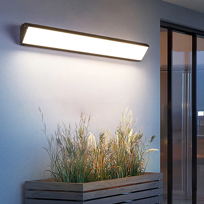 Applique da Esterno LED Lunghe in Nero Design Semplice