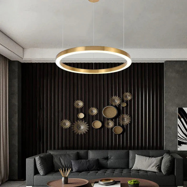 Lampadari moderni molto luminosi anello dorato elegante - clowasit.com