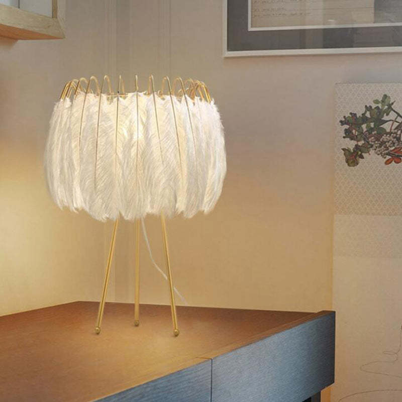 Lampada da terra bianca elegante piumata - Clowasit.com