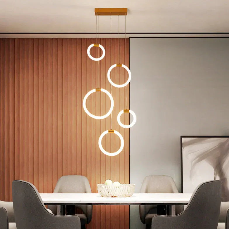 Lampadari Dorati Moderni con Design Elegante LED - clowasit.com