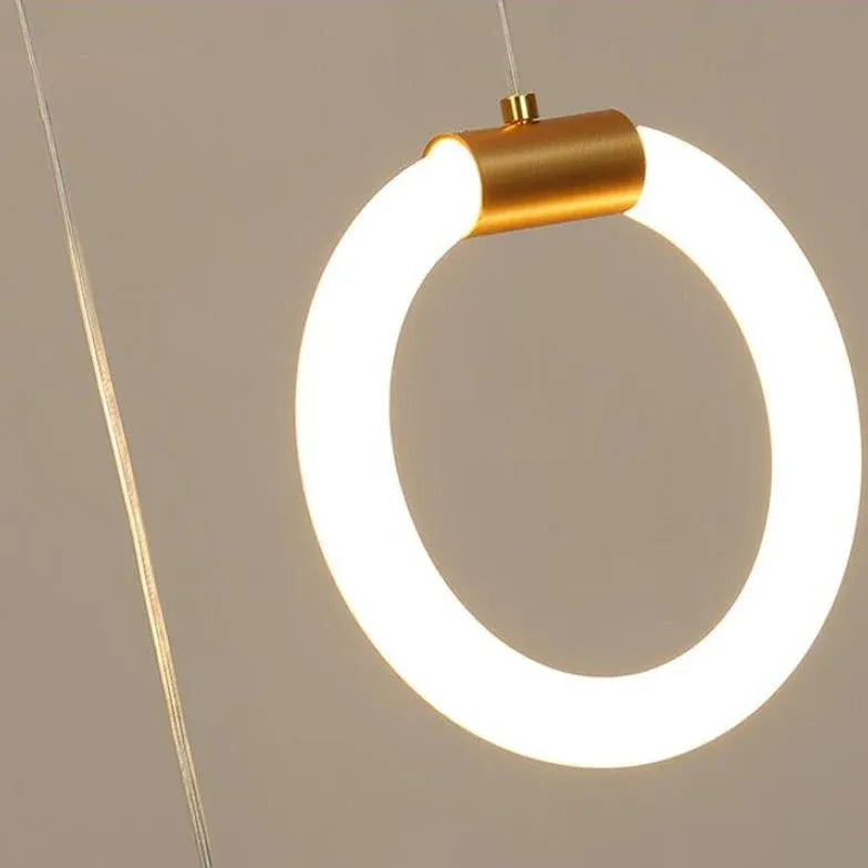 Lampadari Dorati Moderni con Design Elegante LED - clowasit.com