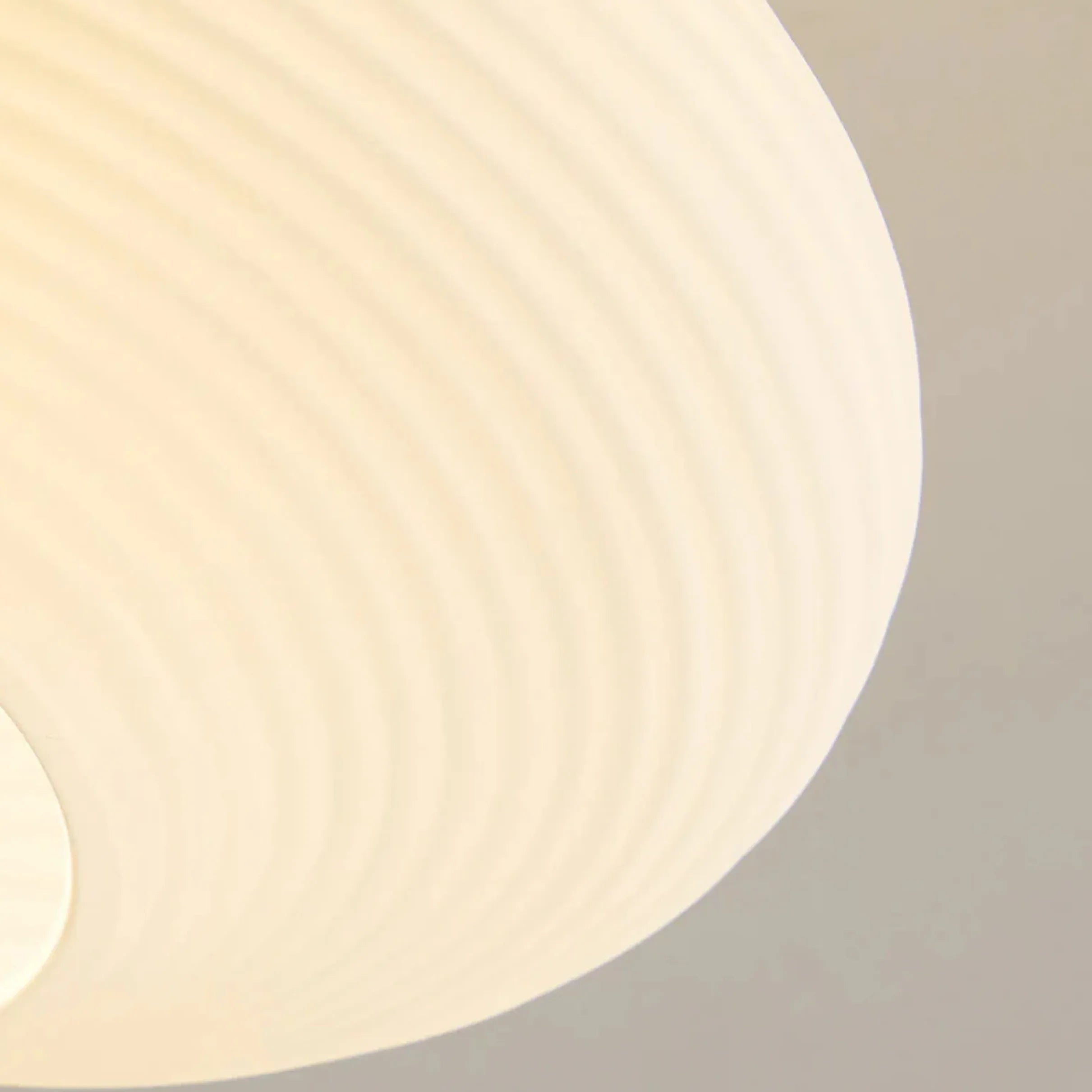 Lampadario elegante moderno in corridoio di legno - clowasit.com