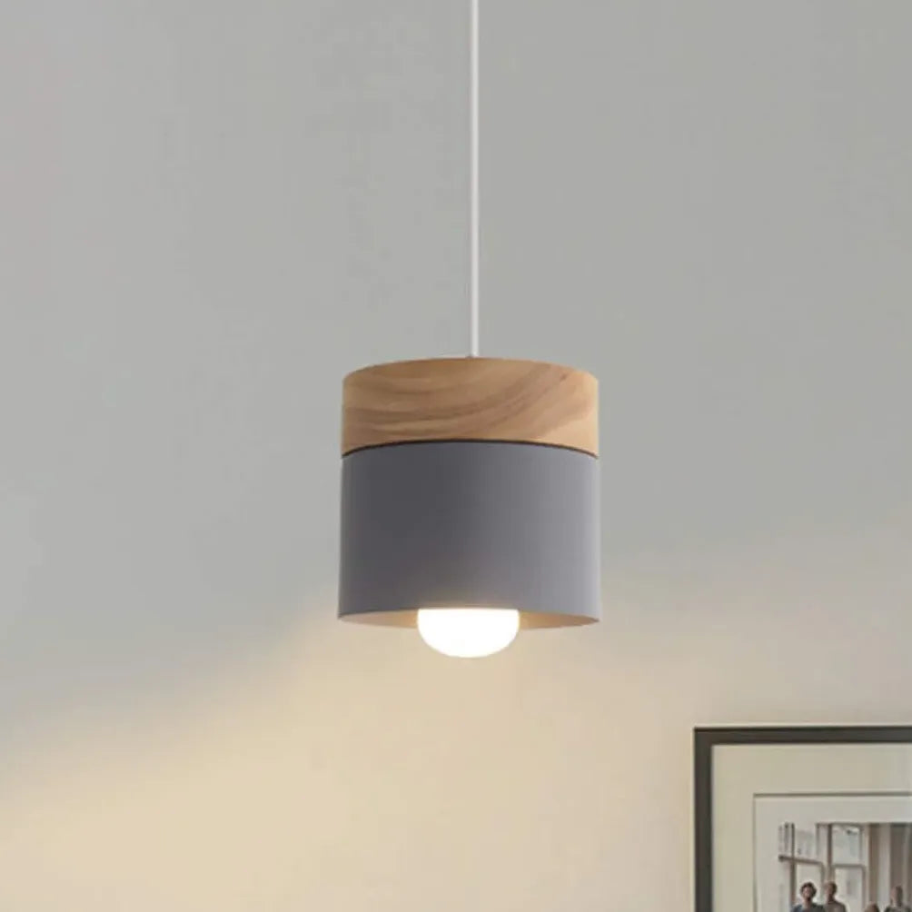 Lampadario moderno colorato in legno cilindrico - clowasit.com