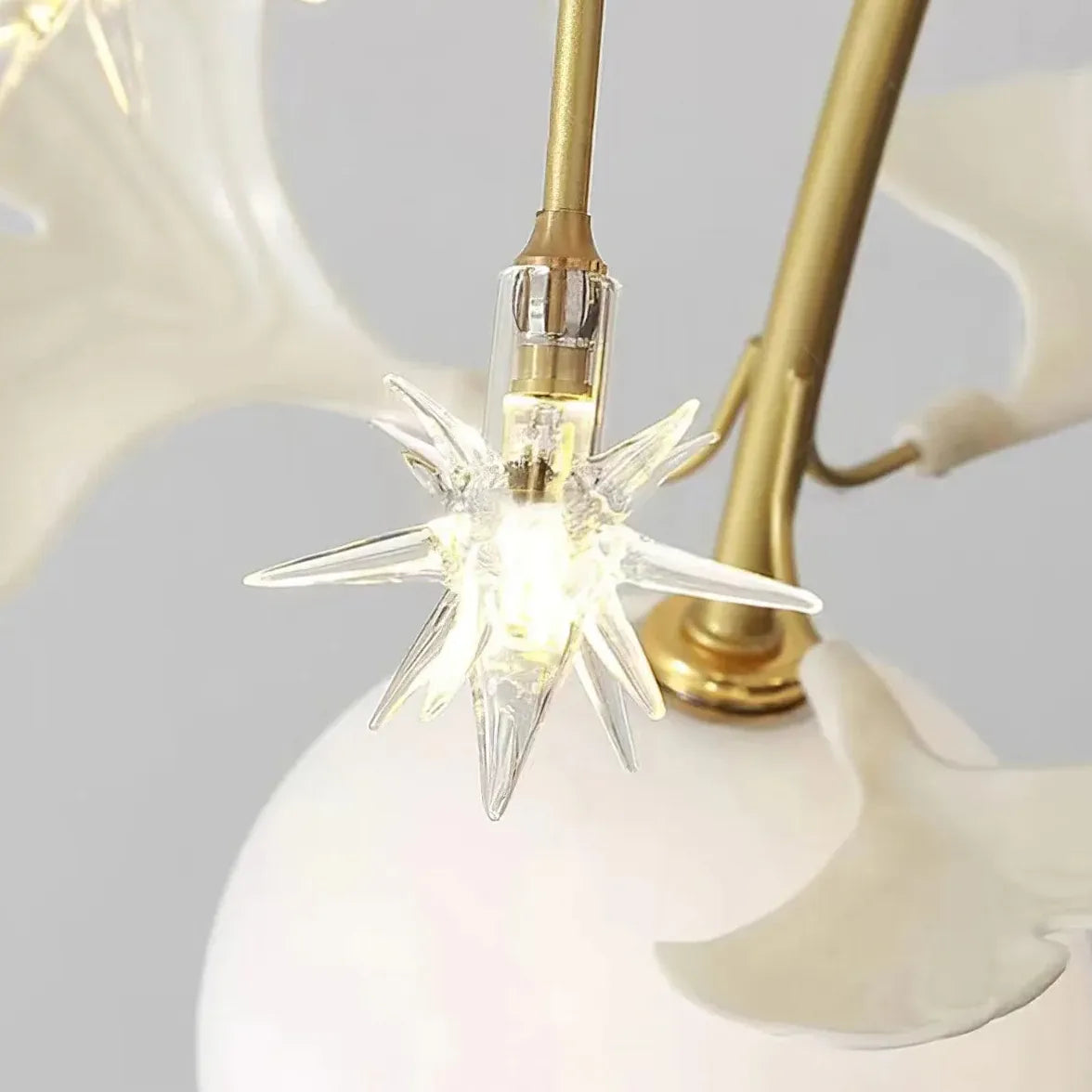 Lampadari Dorati Moderni Creazioni di Design Elegante - clowasit.com