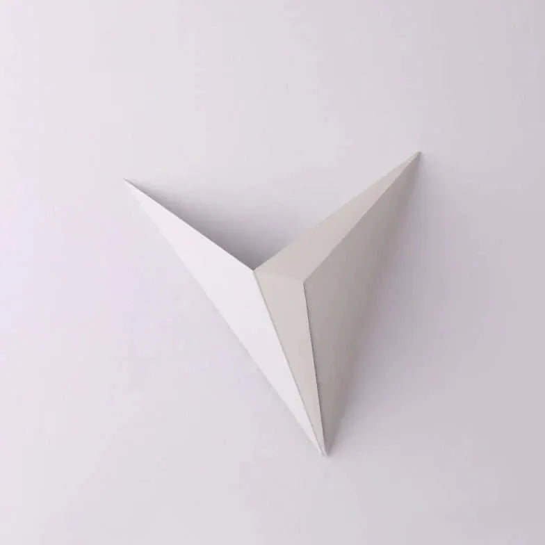 Applique da Parete Luce in Alto Triangolare - clowasit.com