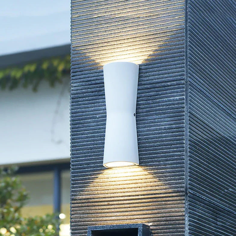 Lampada Doppio Cono Design Nero Per Esterni - clowasit.com