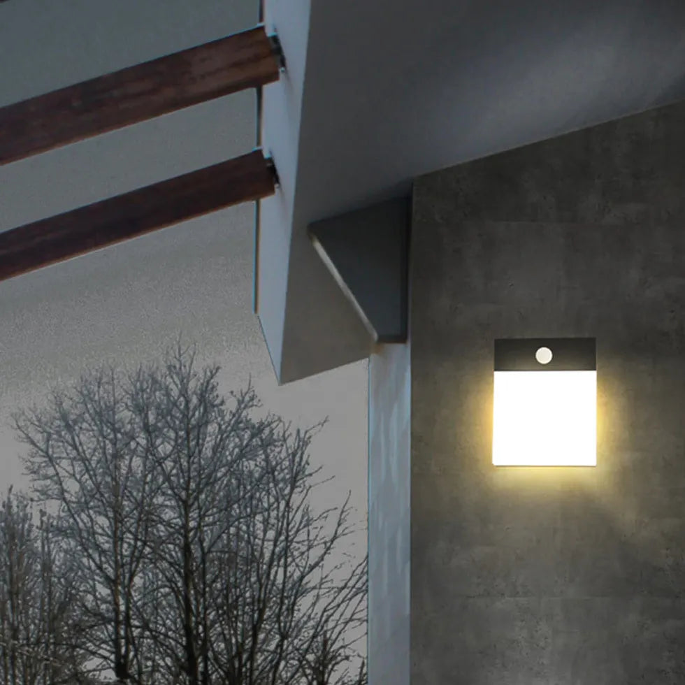 Lampada da esterno moderna a risparmio energetico - clowasit.com