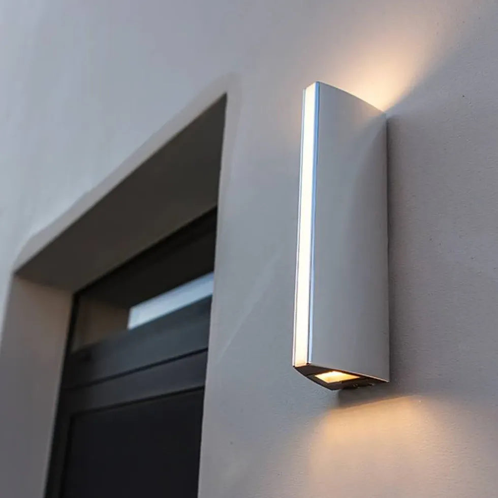 Luce a parete da esterno Design Geometrico - clowasit.com