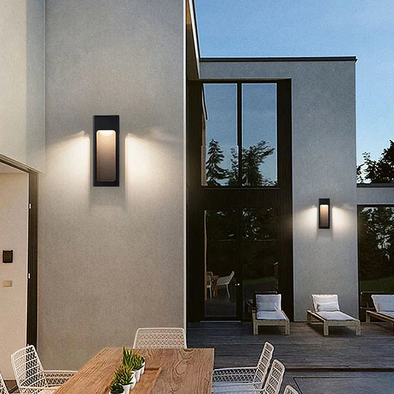 Luci con sensore di movimento per esterni - clowasit.com