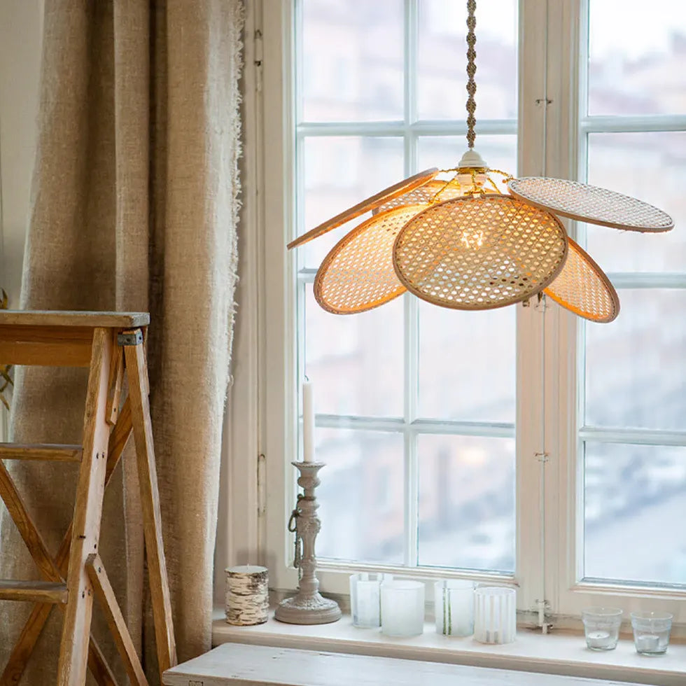 Rosone Lampadario Vintage Design Elegante in Rattan - clowasit.com
