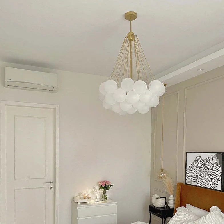 Lampadario Sfere Pendenti Eleganza e Luce Armoniosa - clowasit.com