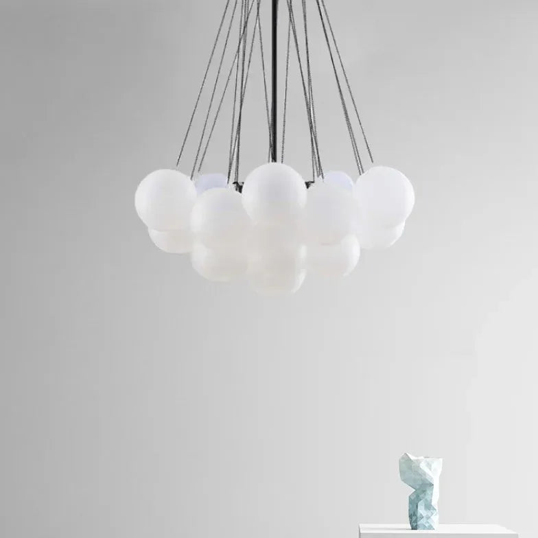 Lampadario Sfere Pendenti Eleganza e Luce Armoniosa - clowasit.com