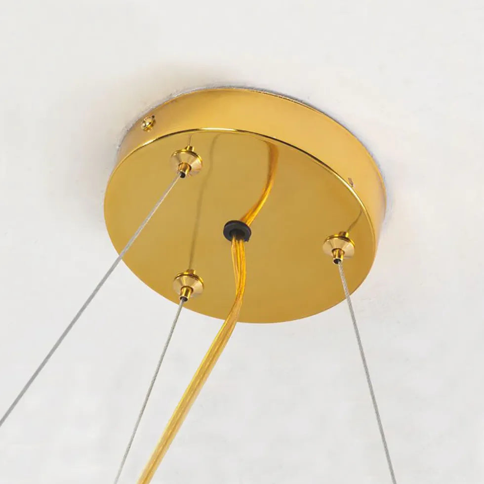 Lampadari Ideal Lux Eleganza e Raffinatezza Dorata - clowasit.com