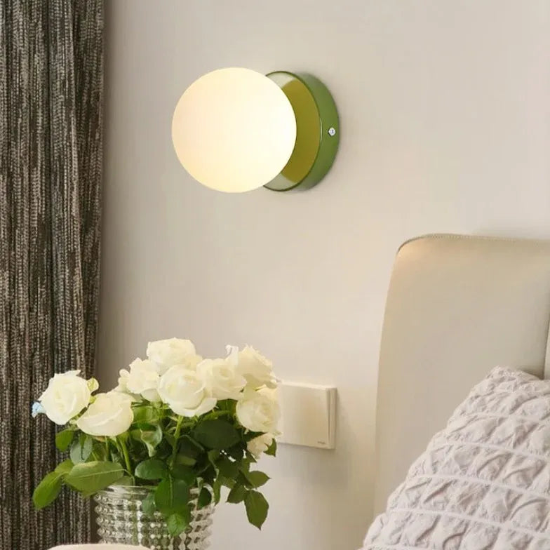 Lampadari moderni da muro elegante sfera luminosa - clowasit.com