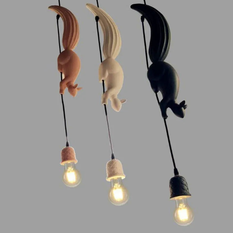 Lampadari in resina design creativo con scoiattolo - clowasit.com