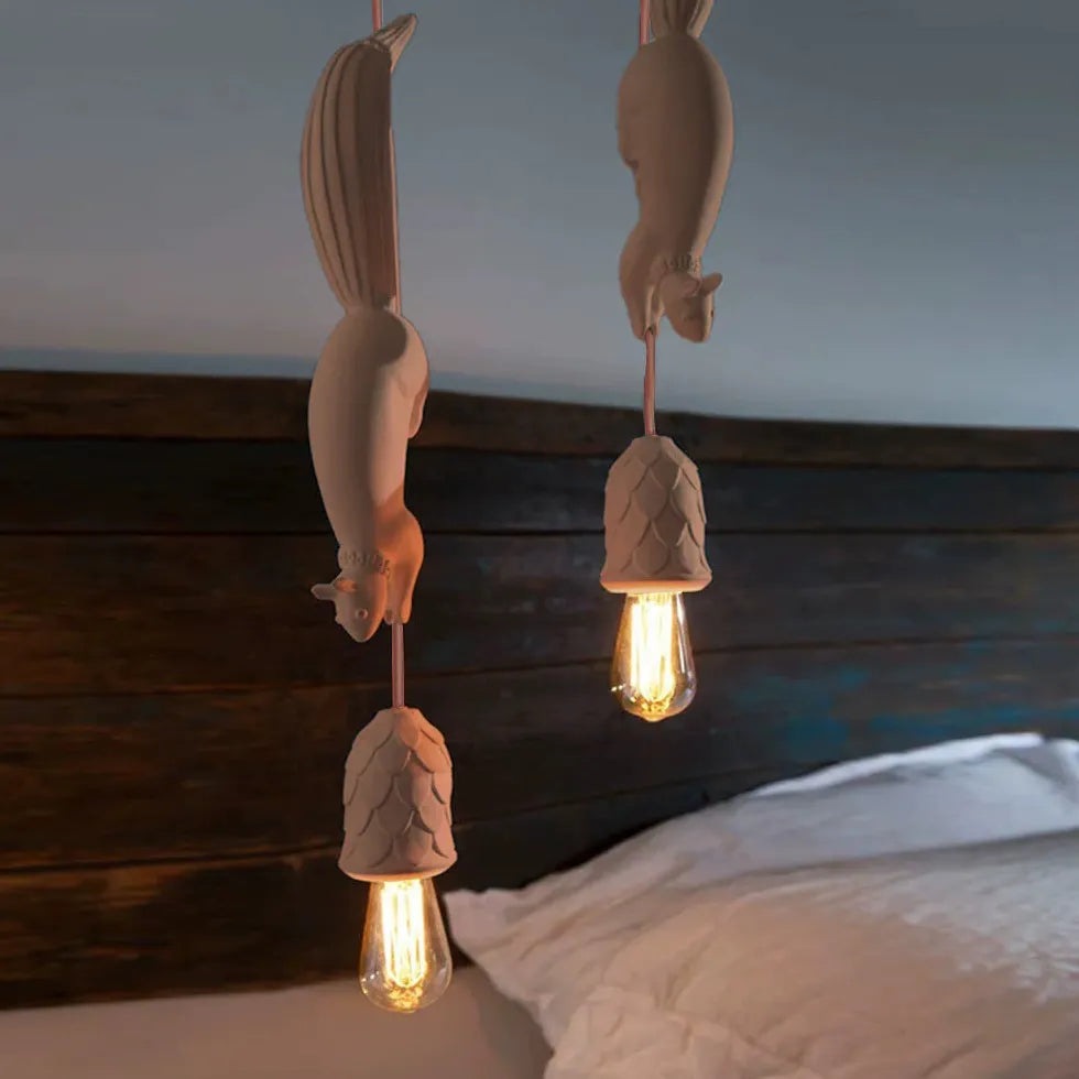 Lampadari in resina design creativo con scoiattolo - clowasit.com