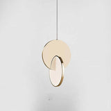 Lampadario geometrico e design moderno incrociato - clowasit.com