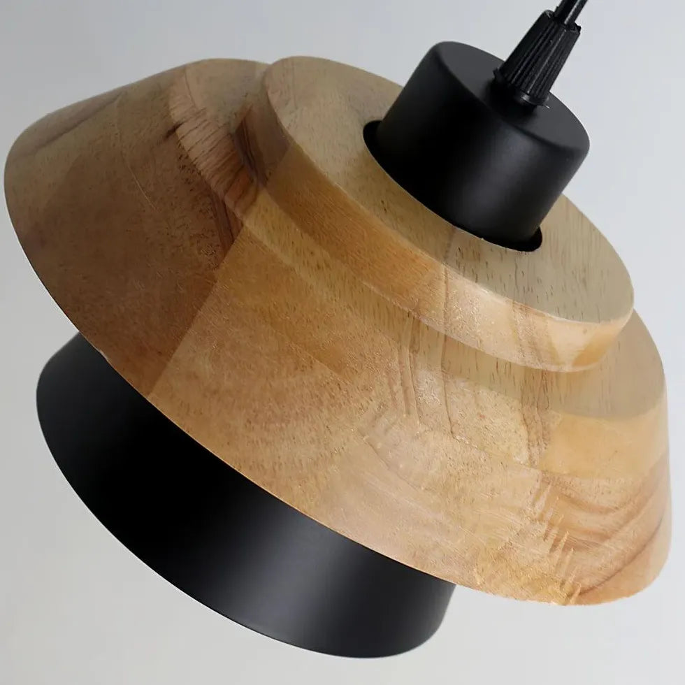 Lampadario in legno classico e metallo - clowasit.com
